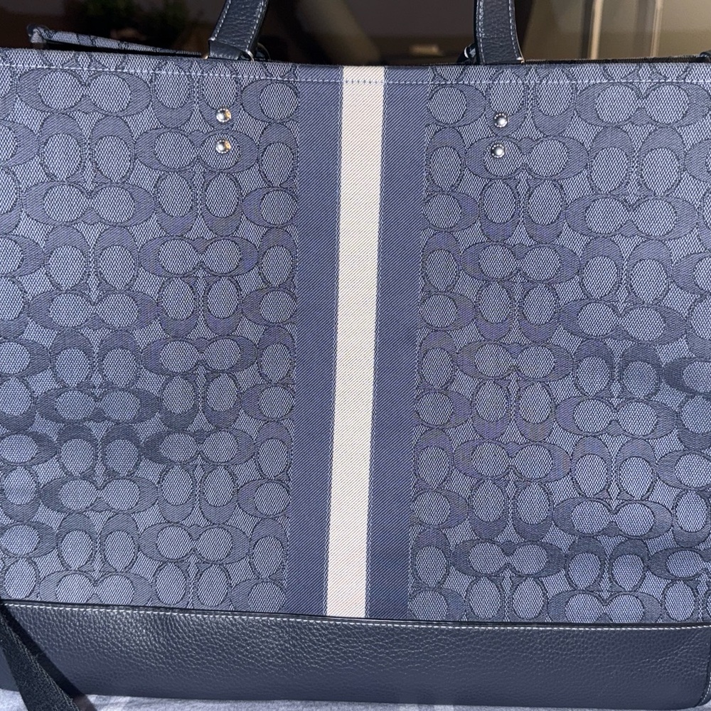 Coach Navy and White Signature Dempsey Tote - Picture 3 of 6